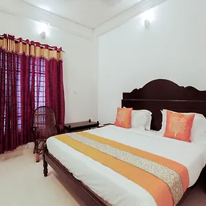 Hotel Oyo 4867 Royal Homes, Alappuzha