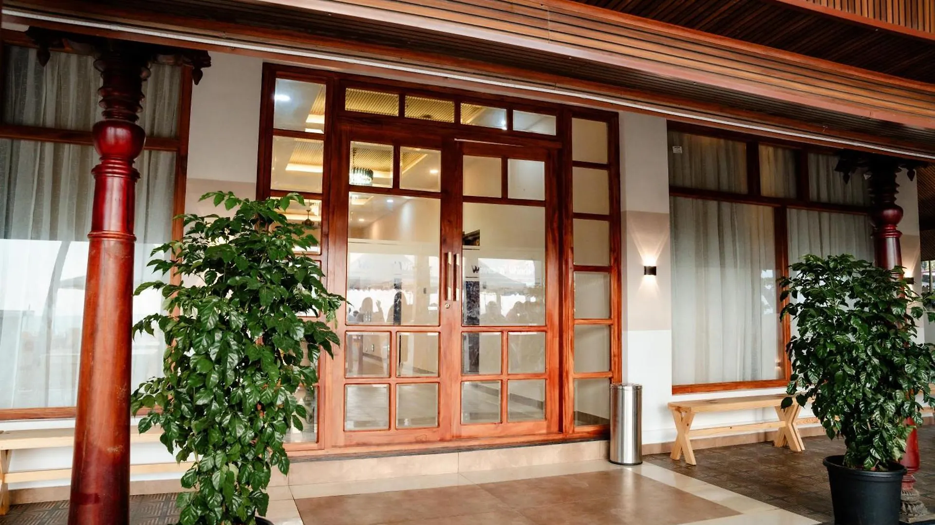 Hotel Waves 'N' Winds Alleppey Alappuzha
